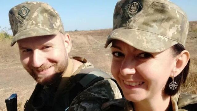 “Pasé de ser recién casada a viuda en solo dos días”: el amargo relato de una ucraniana que sobrevivió al asedio ruso de Mariúpol