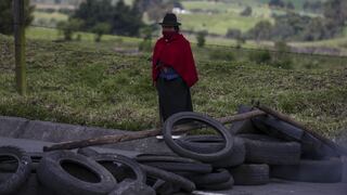 Manifestantes indígenas de Ecuador obligan a paralizar pozos de petrolera china