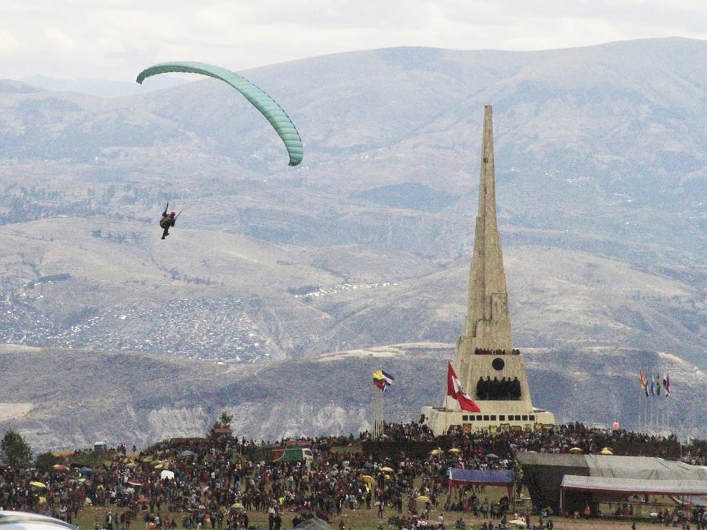 Tambien puedes realizar parapente cerca a la Pampa de la Quinua en Ayacucho. (Foto: Ayacucho Xtremo)