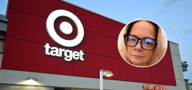 Una compradora alerta sobre posibles estafas en decoraciones de Halloween en Target