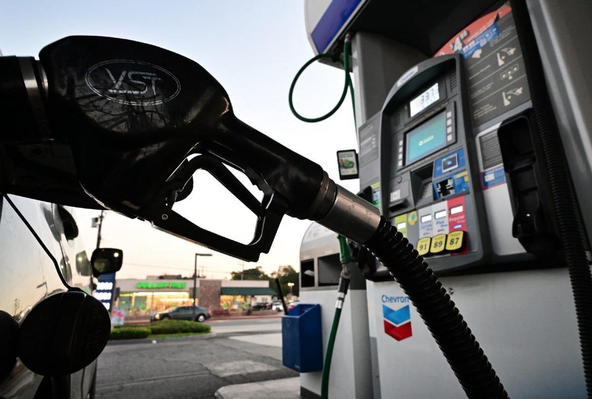 El precio de la gasolina en Nueva York subió esta semana y preocupa a miles de conductores. | Crédito: Frederic J. BROWN / AFP