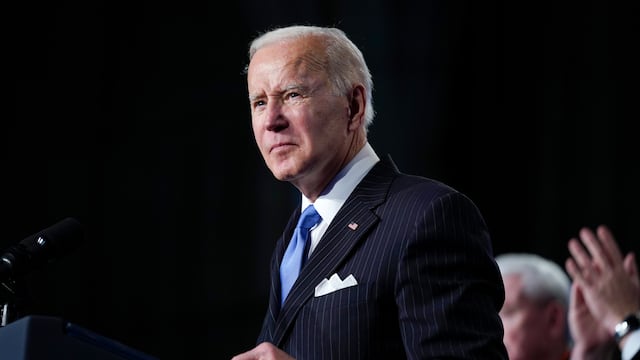 Joe Biden denuncia “crímenes de guerra graves” de Rusia en Ucrania