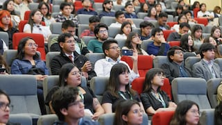 Autoridades transparentaron su gestión frente a universitarios de Arequipa