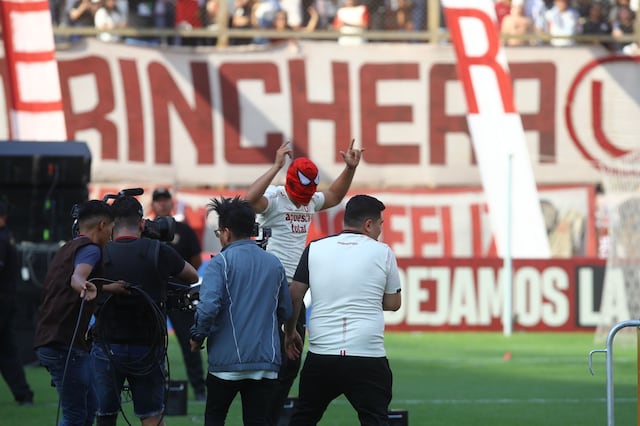 Lima, Domingo 12 de Noviembre del 2023.
¡La fiesta de los campeones! Evento de premiación al club Universitario de Deportes por la obtención de su campeonato 27 en el estadio Monumental en Ate.
Fotos: Leonardo Fernández / @photo.gec