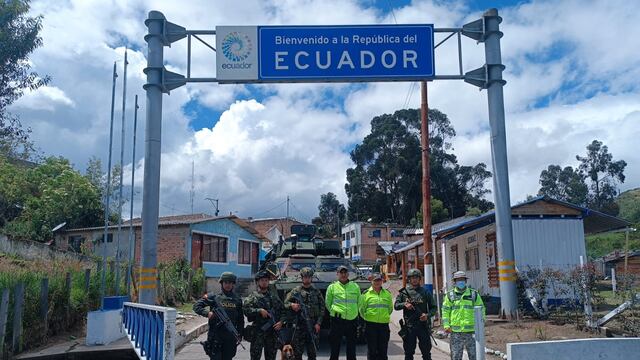 Colombia militariza frontera con Ecuador para evitar fuga de criminales