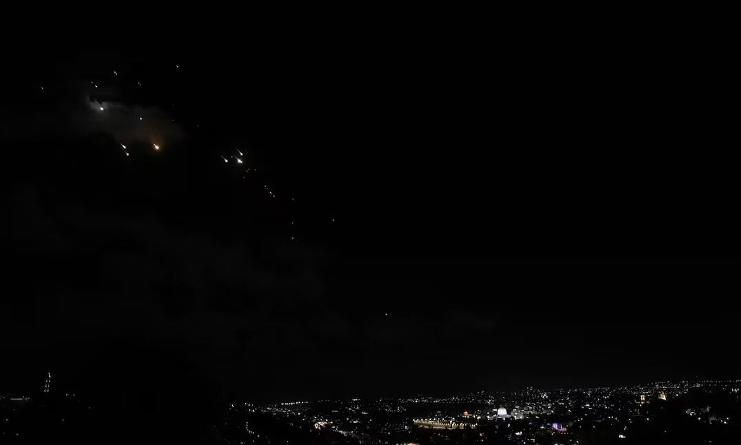 Israel detects the launch of about 80 projectiles from Lebanon, including 4 drones 1 RPLL753H75E43J2L4D2M64EJLY