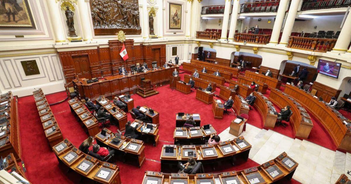 La actual Mesa Directiva la encabeza José Williams Zapata (Avanza País), Martha Moyano (Fuerza Popular), Silvia Monteza (Acción Popular) y Alejandro Muñante (Renovación Popular).