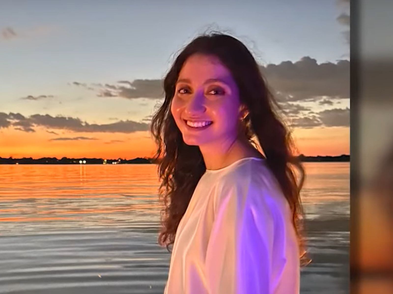 Pese a que ICE le informó que no será detenida nuevamente, Ward Sakeik deberá asistir a sus citaciones de inmigración. (Créditos: WFAA | YouTube)