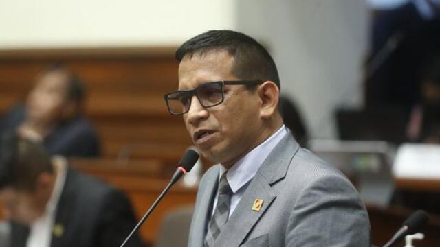 Congresista de AP aseguró a la fiscalía que Elvis Vergara buscó trabajadores para Palacio de Gobierno