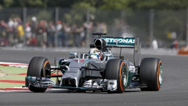 Fórmula 1: Hamilton gana y se acerca a Rosberg