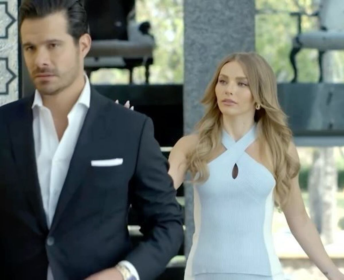 En "La historia de Juana", Gabriel con su pareja Paula (Foto: TelevisaUnivision)