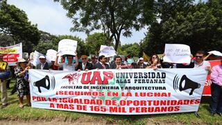 Universidad Alas Peruanas: estudiantes realizan plantón para pedir reconsideración del licenciamiento denegado