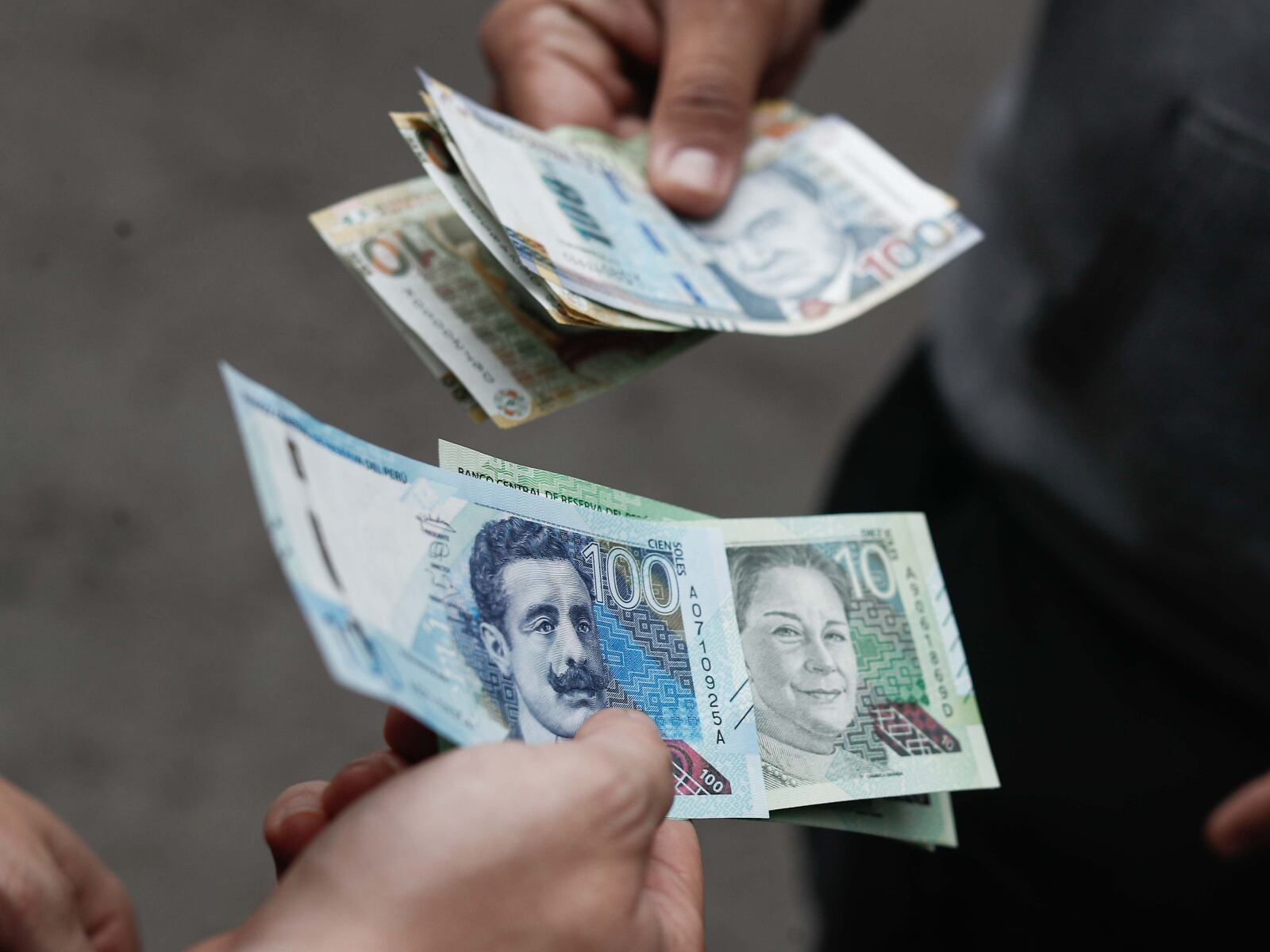 Millones de peruanos se verían beneficiados con la ley para acceder a parte de sus fondos de pensiones (Foto: GEC)