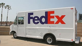 Ganancia de FedEx crece pero no cumple con los pronósticos