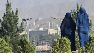 “El domingo fue el día más horrible de toda mi vida”: el duro testimonio de una afgana que teme por su futuro bajo el Talibán
