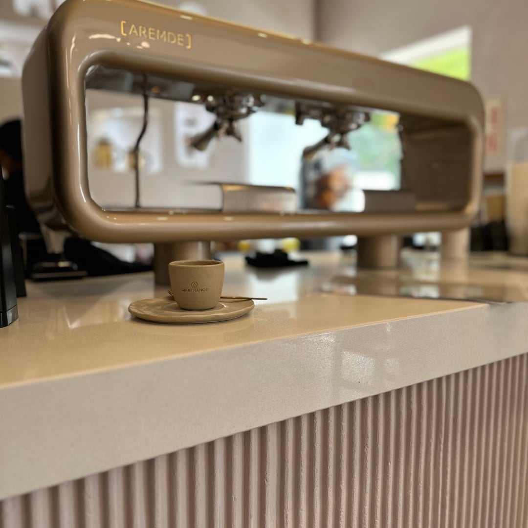 Café Gianfranco es una cafetería de especialidad que utiliza café peruano.