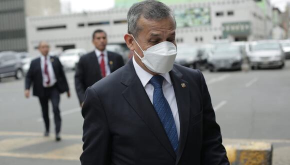 Ollanta Humala ingresa a la audiencia del juicio en su contra por el caso Odebrecht. Foto: GEC / Anthony Ramírez Niño de Guzmán.