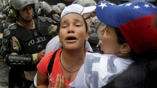 "SOS pañales", la agridulce espera de ser madre en Venezuela