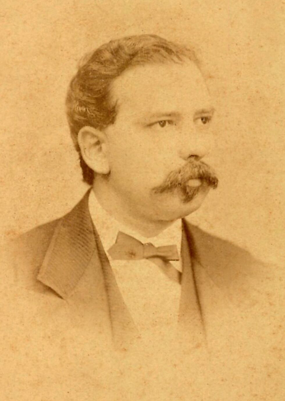 Manuel Pardo y Lavalle. Influencia europea En sus estudios en Francia y España, Pardo se convenció sobre el fortalecimiento del Estado y su rol en la economía (Foto: Eugene Courret – Colección Dargent Chamot)