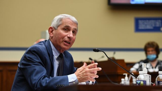 Estados Unidos: Gobierno intentó censurar a su principal epidemiólogo, Anthony Fauci