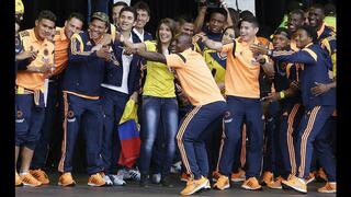 El baile de los jugadores colombianos en Bogotá en imágenes