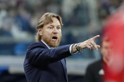 Entrenador de Rusia: “Solo ha jugado un partido (Perú) con este entrenador. Probablemente, solo él sabe cómo jugarán contra nosotros”