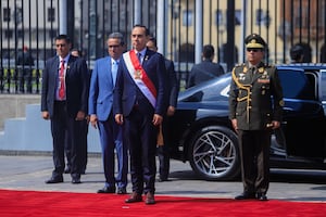 Fitch Ratings tras vacancia de Boluarte: “Se espera que Jerí busque la continuidad en la gestión macroeconómica”