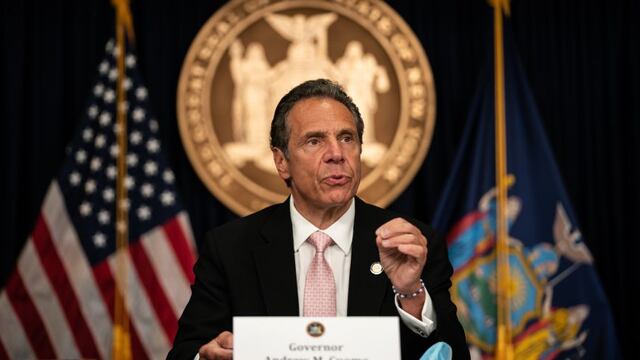 Cómo el gobernador de Nueva York pasó de una exitosa gestión contra el coronavirus a ser acusado de acoso sexual