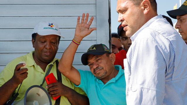 El padre de Luis Díaz regresa a su casa aclamado por su gente tras ser liberado por el ELN