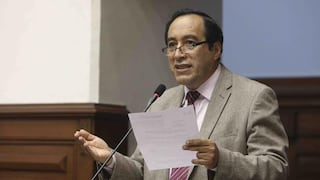 Jorge Vásquez Becerra renuncia a la bancada de Acción Popular por discrepancias