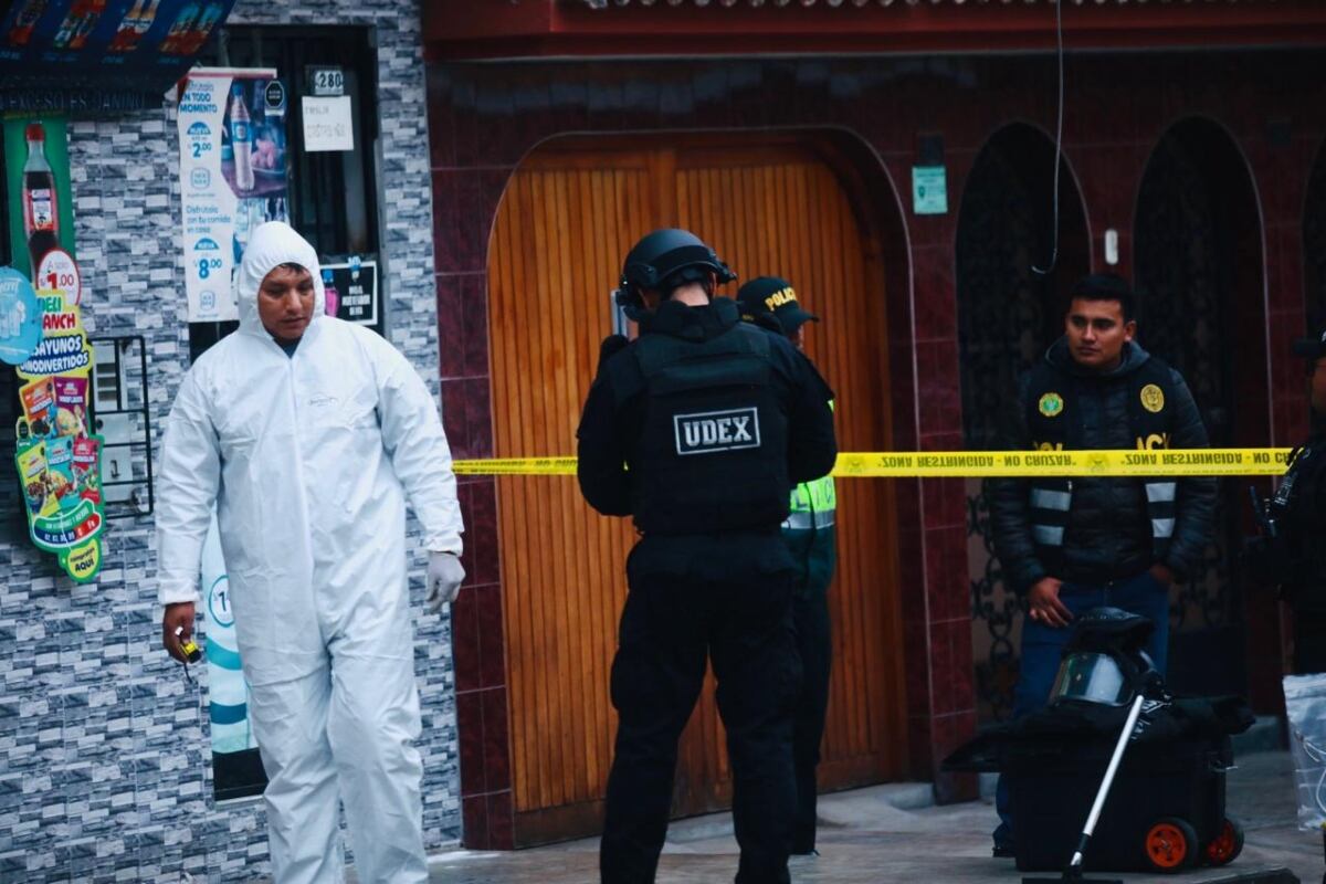 Delincuentes atentan contra una vivienda haciendo explotar una granada. El hecho ocurrió en Comas. (Foto: César Grados/@photo.gec)