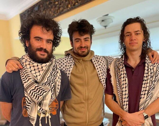 Estudiantes palestinos Hisham Awartani, Tahseen Ahmed y Kinnan Abdalhamid. (Foto: X /@hzmolot)