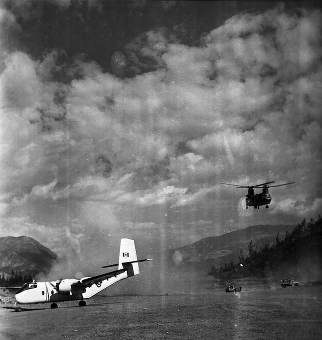 Con helicópteros y avionetas se trató de enviar ayuda de emergencia a los damnificados. (Foto: Archivo Histórico de El Comercio)