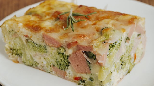 Tortilla de brócoli y queso: una receta que puedes preparar en menos de 10 minutos
