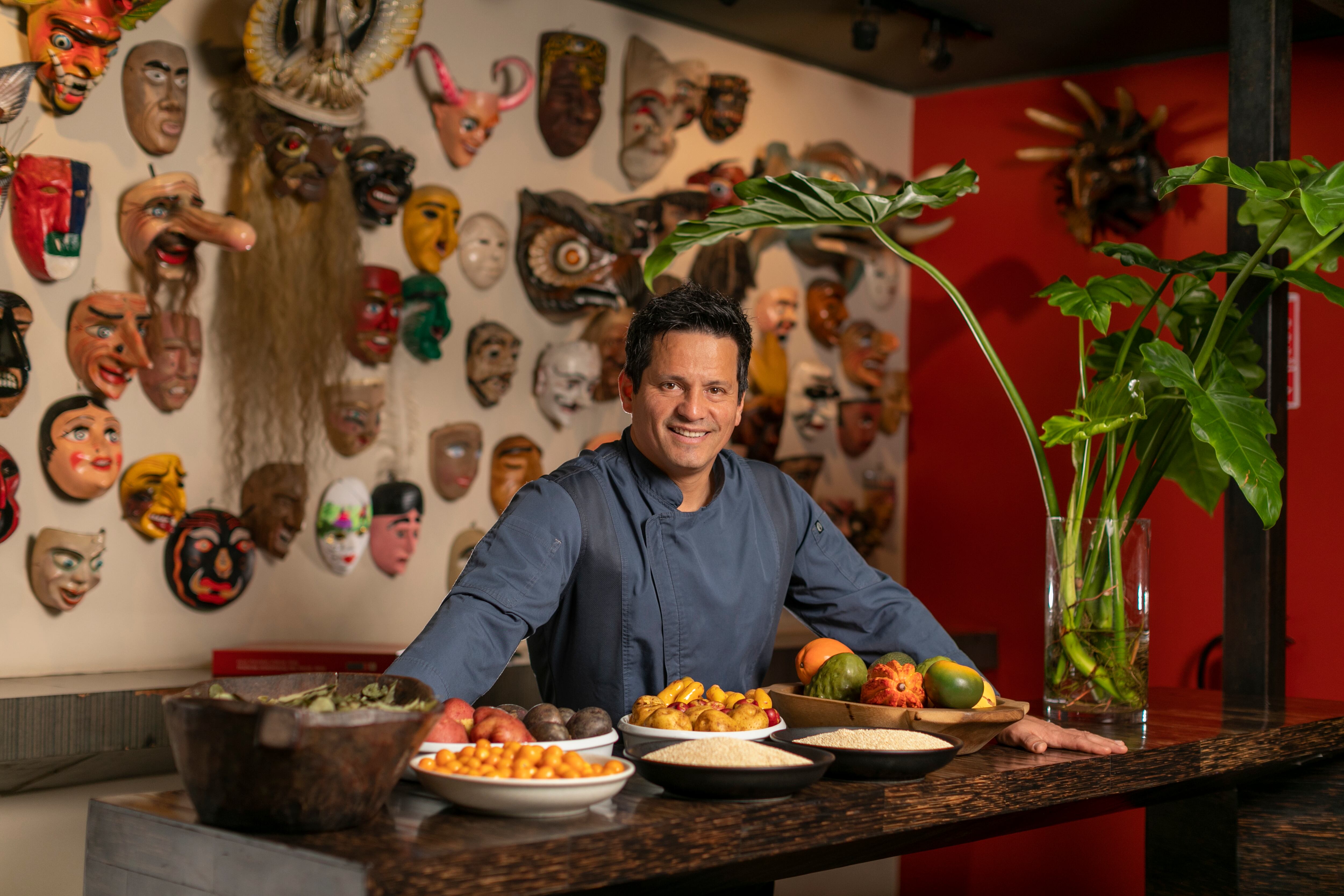 El chef Flavio Solórzano difunde la potencia de la gastronomía andina desde su mesa, el restaurante El Señorío de Sulco, que este año cumplió 38 años.