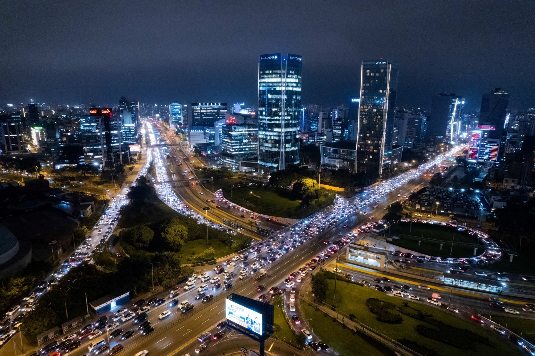 En su Reporte de Inflación de junio, el Banco Central de Reserva (BCR) ajustó ligeramente a la baja la proyección de crecimiento económico para este año de 3,2% a 3,1%. | Andina