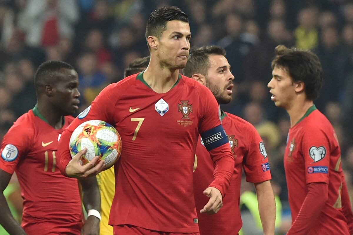 “Hasta los leones saben cuando termina la caza”: Zlatan y su contundente mensaje a Cristiano