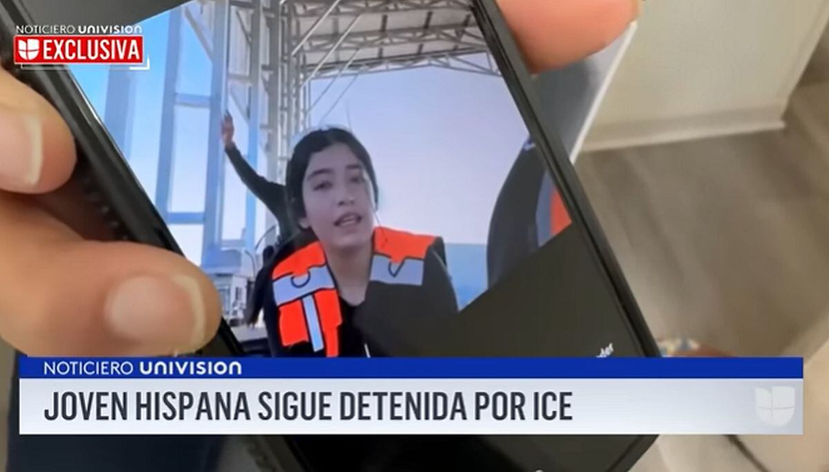 Una inmigrante venezolana de 20 años fue detenida durante una mega redada de ICE en una planta de Hyundai en Georgia. (Foto: captura @univisionnoticias / YouTube)