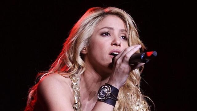 ¿Qué carrera estudió Shakira en la Universidad de California?