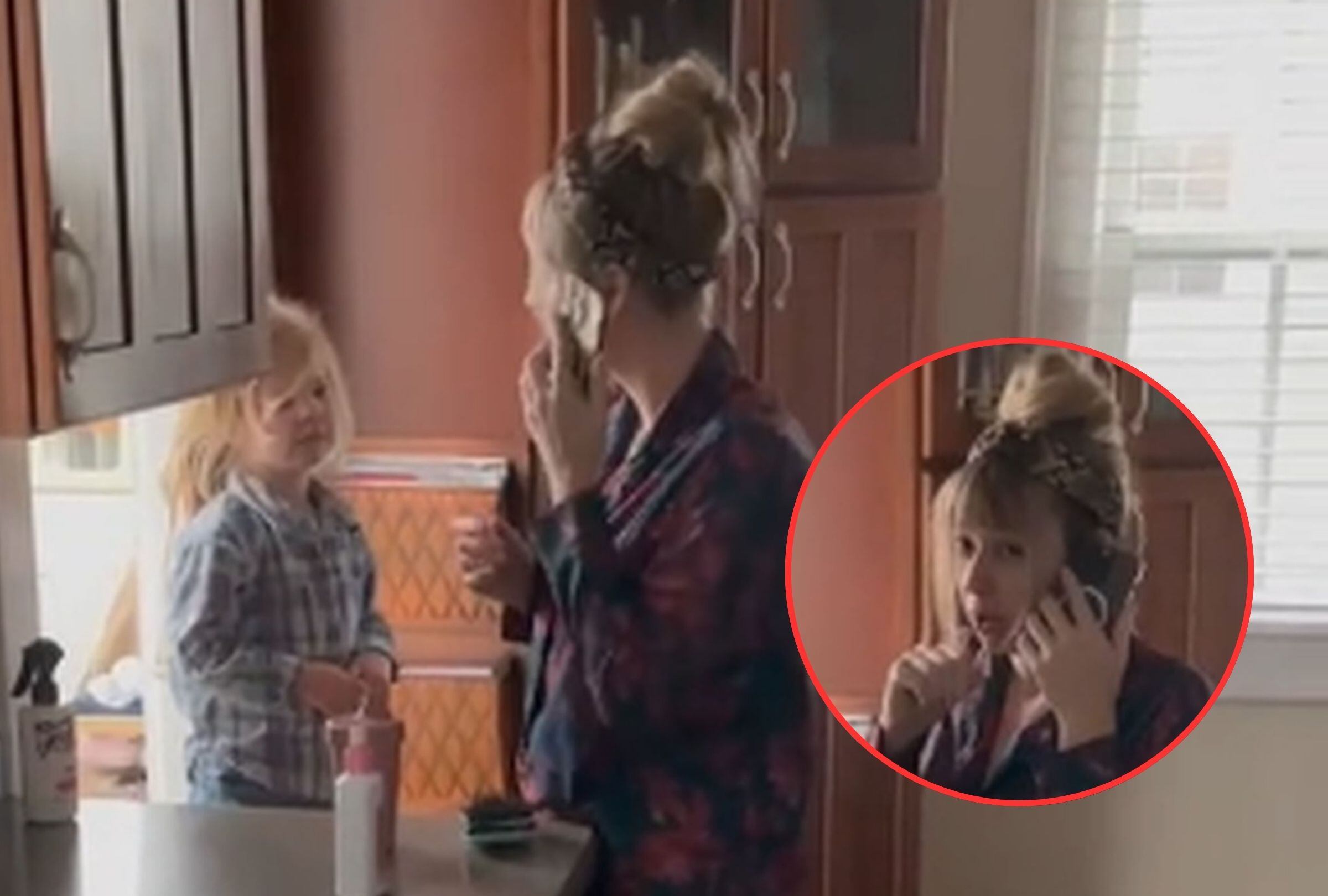 Esta imagen permite ver el momento en que una madre quiso ‘acusar’ a su hija con Santa Claus por su mal comportamiento. (Foto: @kayleeellis02 / TikTok)