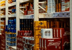 ¡El reto más loco del Mundial! Compró 48 cervezas y beberá una cada vez que eliminen a una selección