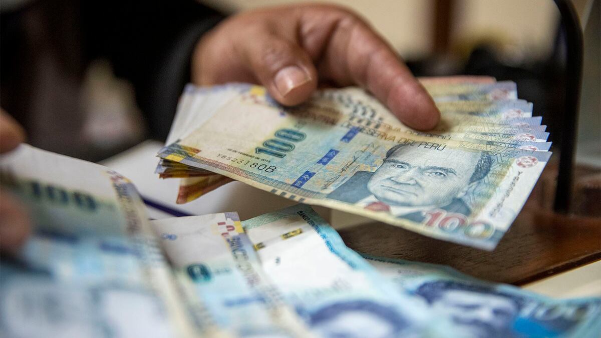 Si tengo 50 años, cómo saber si puedo retirar el 95.5% de mi AFP por el Régimen Especial de Jubilación Anticipada | Foto: Andina