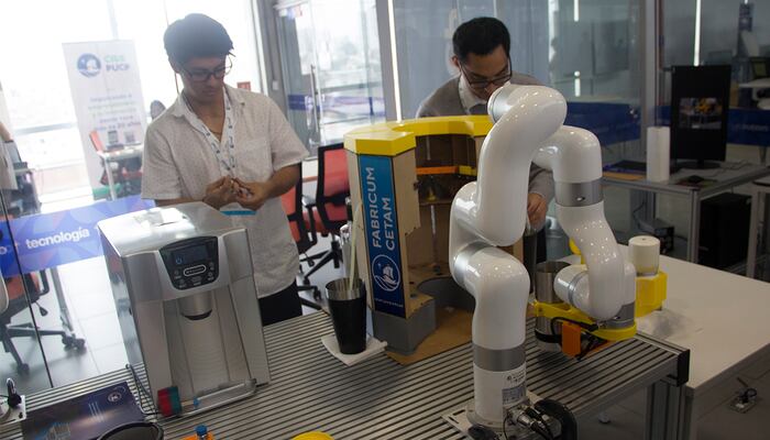 Un ayudante para el barman