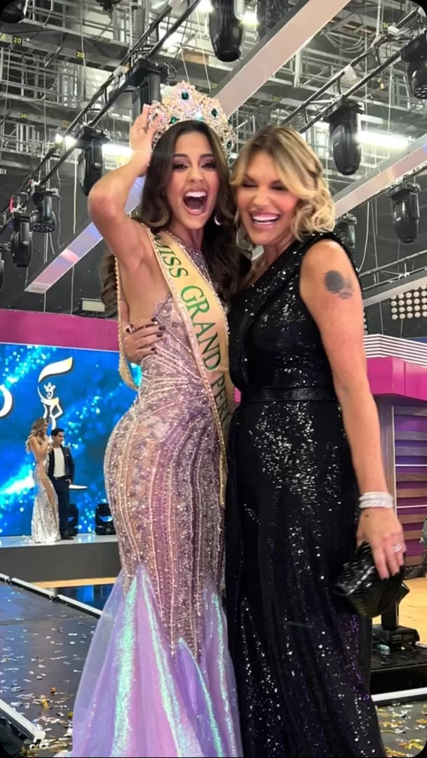 Luciana Fuster y Jessica Newton