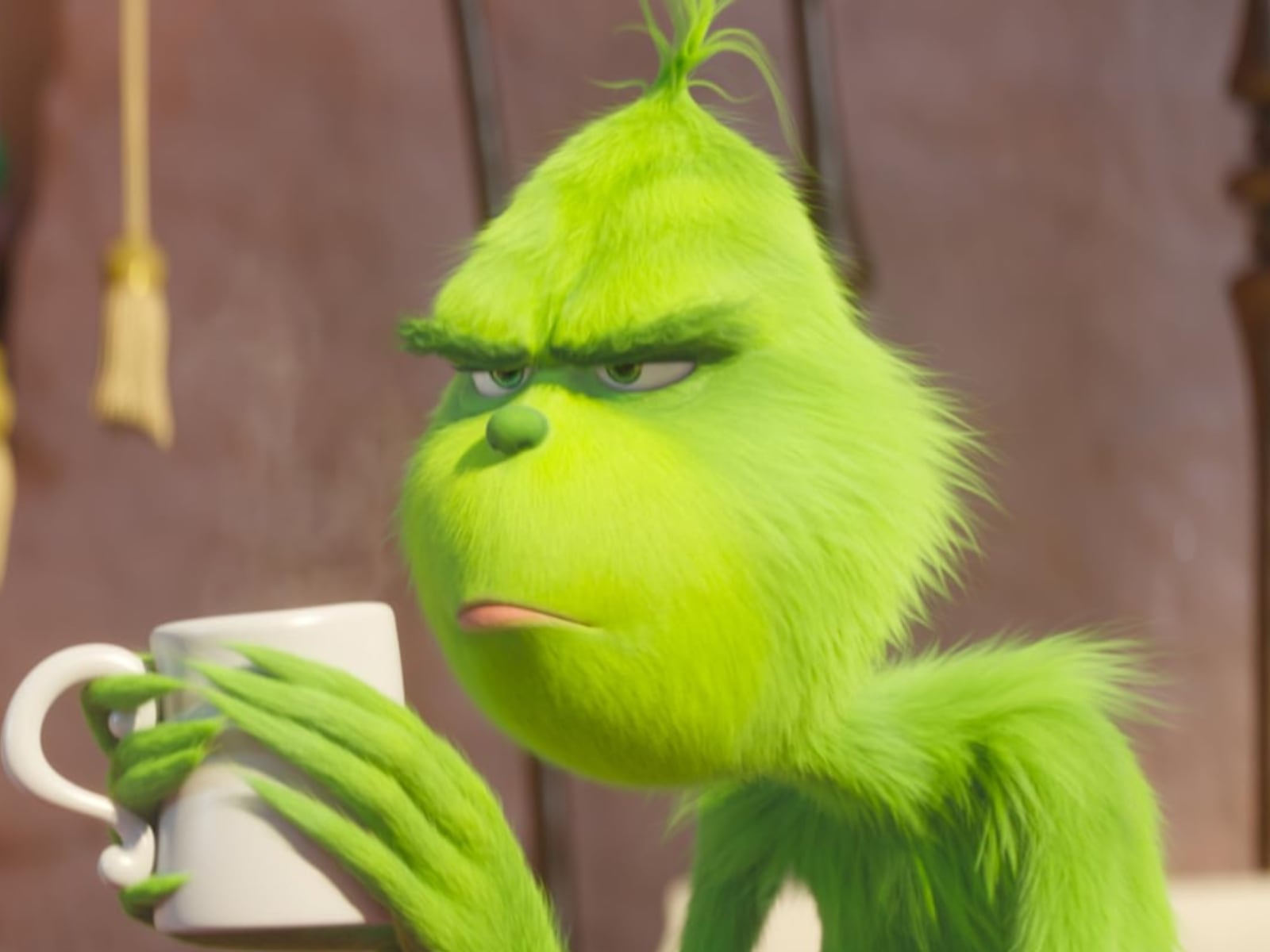 Benedict Cumberbatch le da la voz al personaje de El Grinch en la película animada “The Grinch”. El personaje se mantiene como un amargado que tiene algo de razón sobre la Navidad (Foto: Illumination)