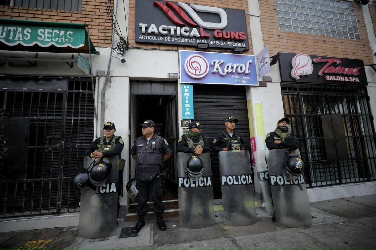 La modalidad de esta banda criminal era distribuir las armas en tiendas autorizadas. Foto: GEC