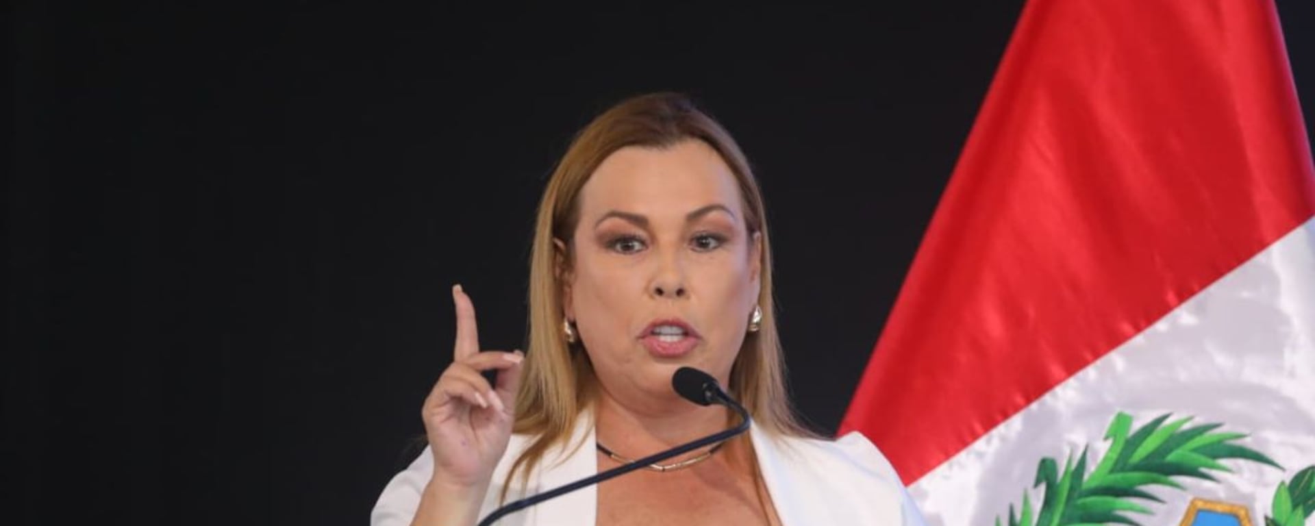 Fiorella Molinelli plantea un crecimiento económico no menor al 7%