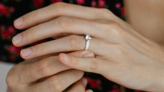 El huracán Milton hace aparecer el anillo de bodas de una pareja que llevaba casi 10 años perdido