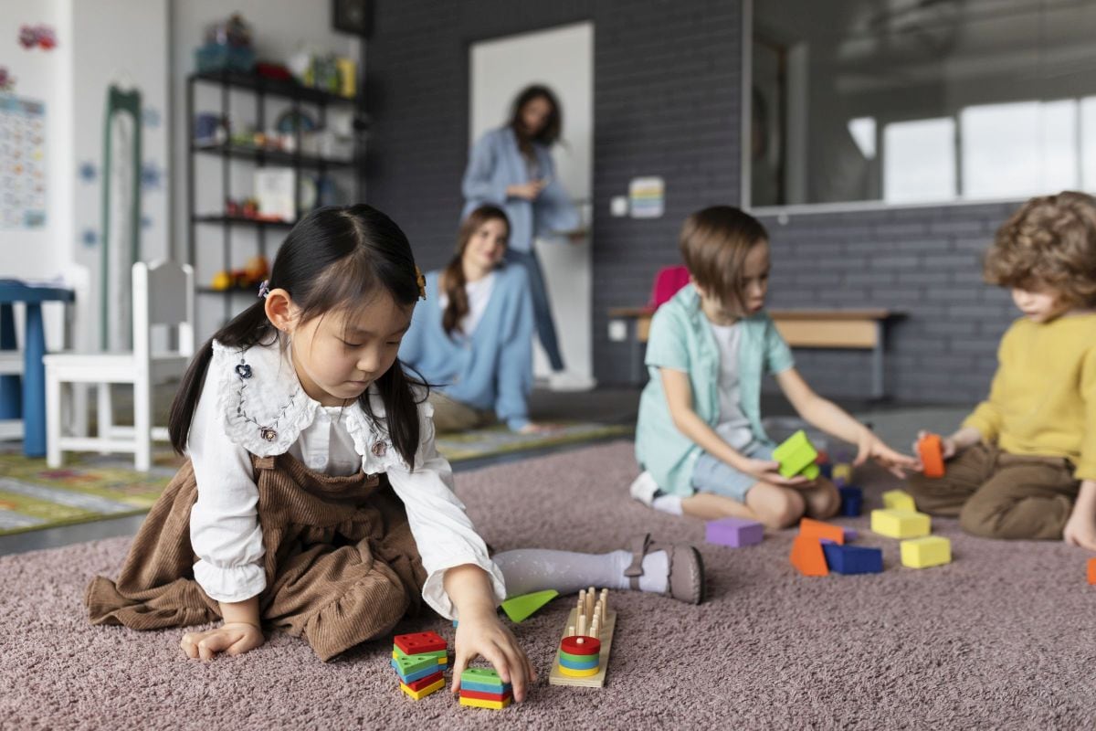 Mamdani da alivio a miles de familias en Nueva York: la ciudad asumirá los pagos de cuidado infantil desde septiembre (Foto: Magnific)