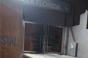 Rímac: queman puerta de La Florida tras goleada sufrida por Sporting Cristal